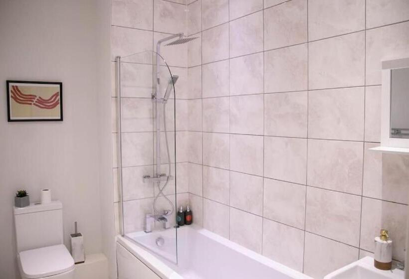 Fortunae City Center Ensuite Apartments