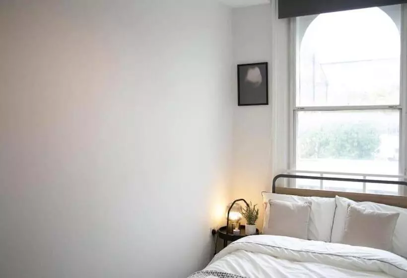 Fortunae City Center Ensuite Apartments