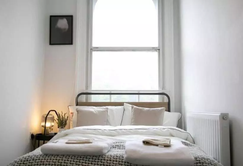 Fortunae City Center Ensuite Apartments