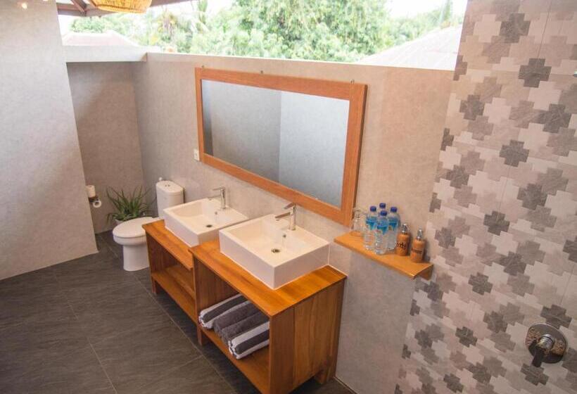 فندق Coco Breeze Spa