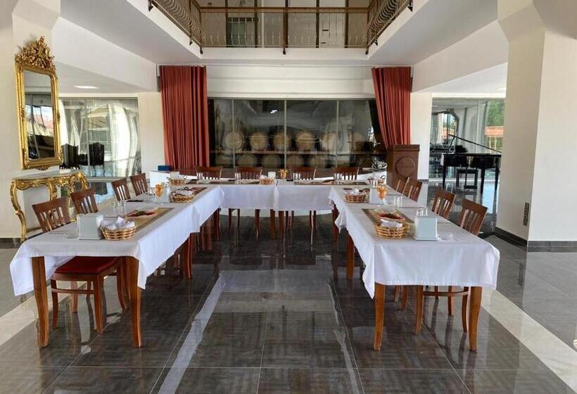 هتل Etruscan Boutique