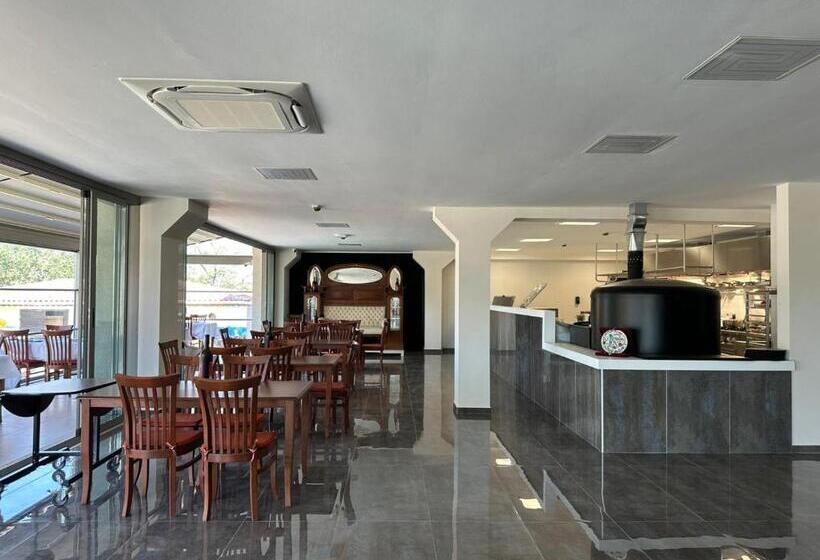 هتل Etruscan Boutique