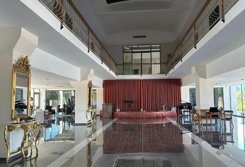 هتل Etruscan Boutique