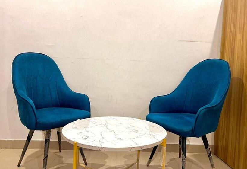 ホテル Letstay Business Suite