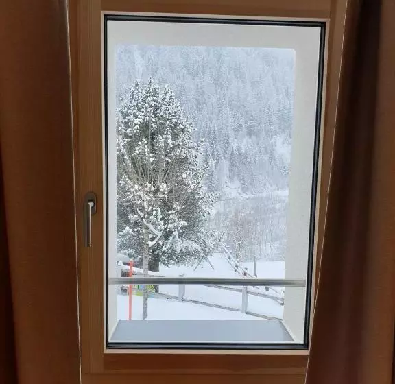 هتل Osteria Bäkar