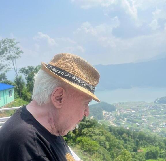 هتل Pick View Restaurant And Lodge