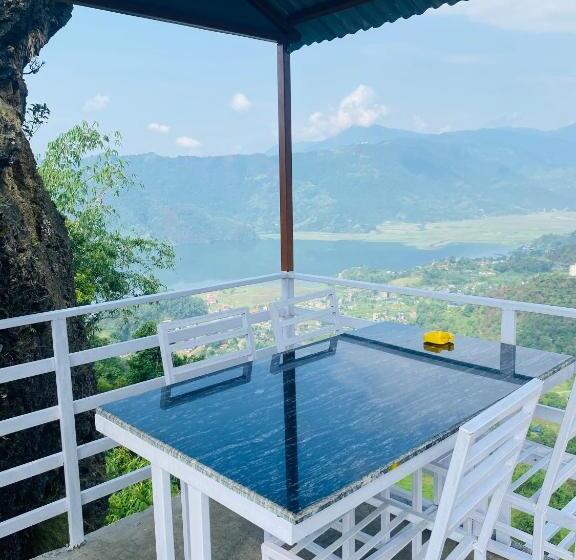 هتل Pick View Restaurant And Lodge