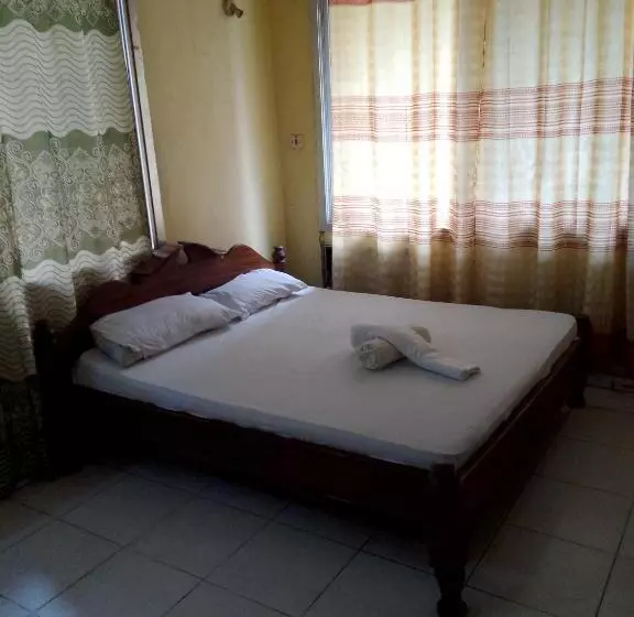Manyangwe Hotel/