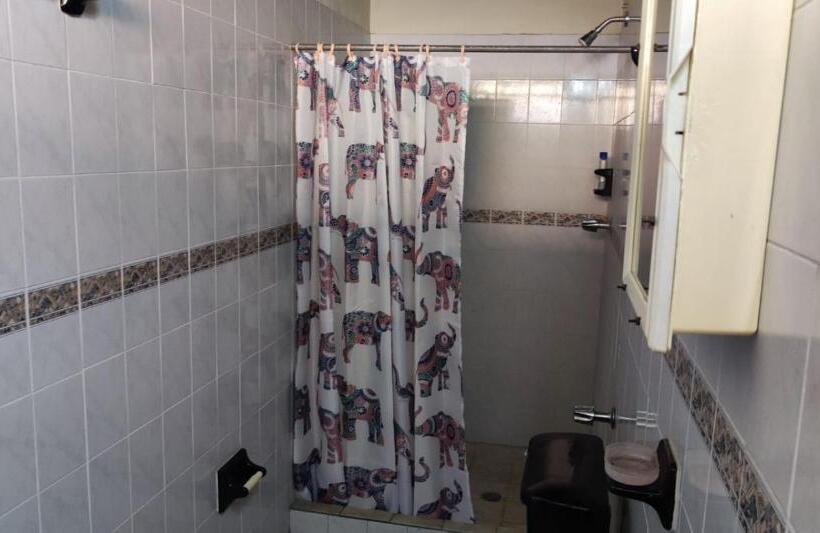 פנסיון Don Fran S Hostel