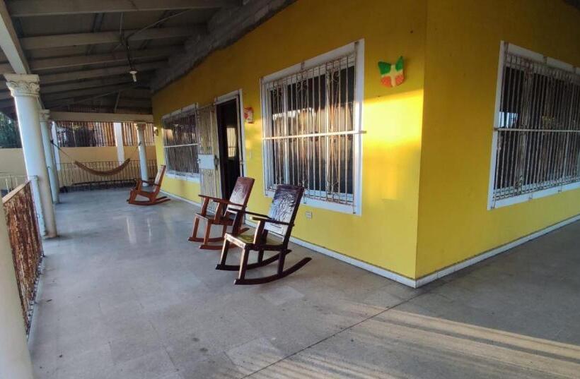 פנסיון Don Fran S Hostel