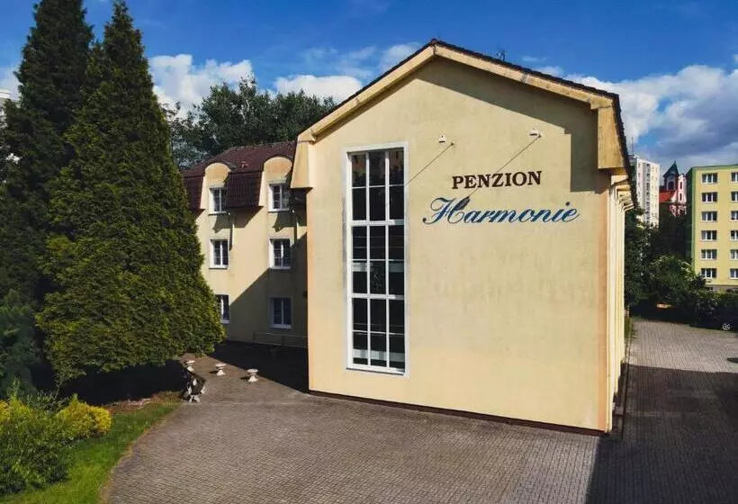 Majatalo Penzion Harmonie Chodov
