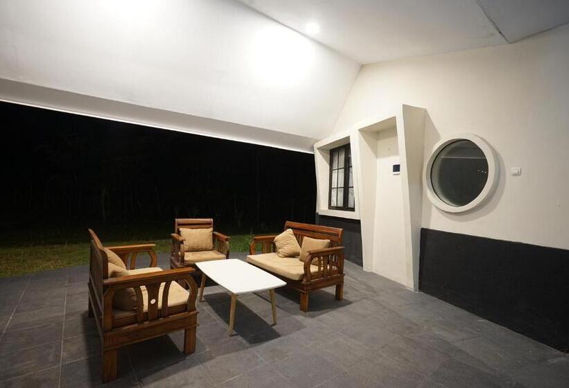 פנסיון Villa White Wringin Borobudur