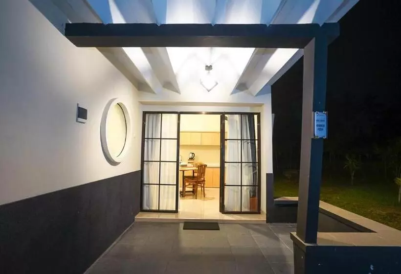 ペンション Villa White Wringin Borobudur