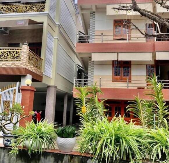 هتل Khách Sạn Sơn Hiển