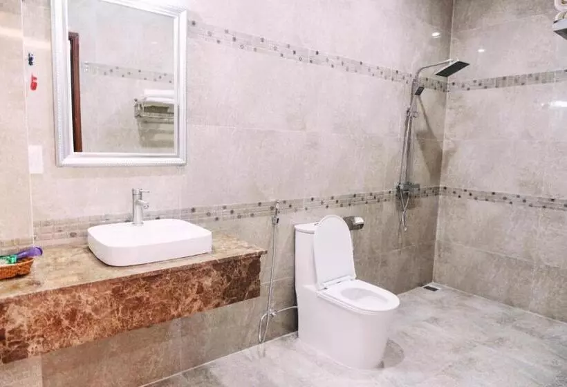 هتل Khách Sạn Sơn Hiển