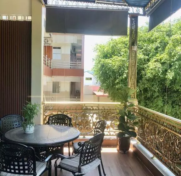 هتل Khách Sạn Sơn Hiển