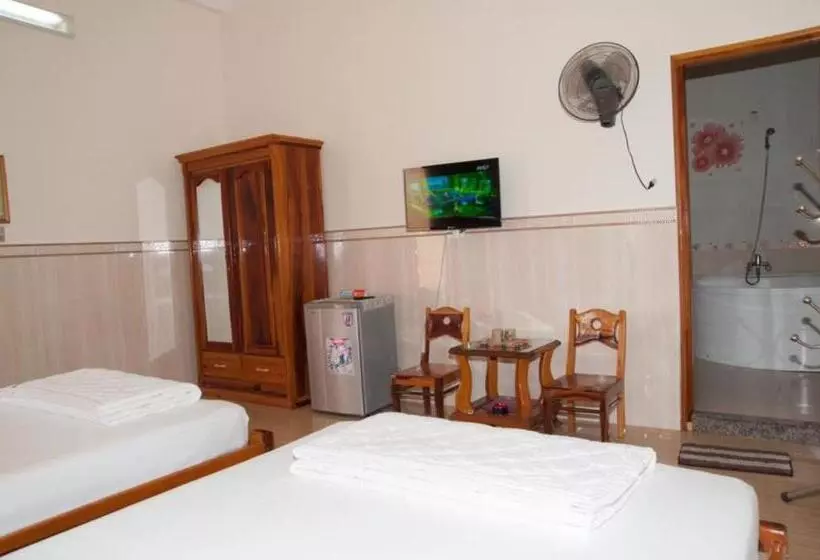 هتل Khách Sạn Sơn Hiển