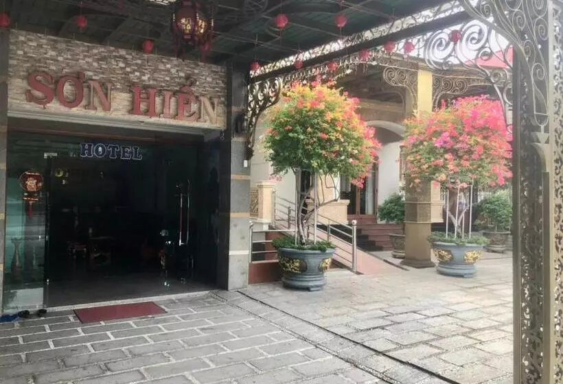 هتل Khách Sạn Sơn Hiển