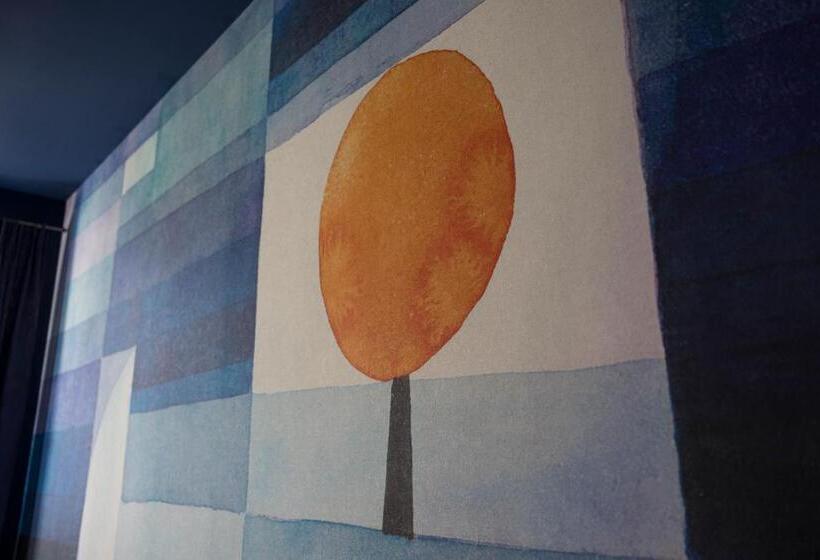 تختخواب و صبحانه L Atelier K