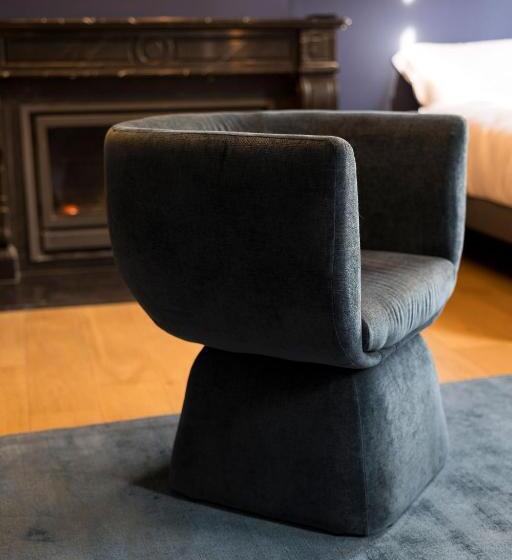 تختخواب و صبحانه L Atelier K