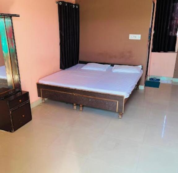 Goroomgo Hotel Moonlight Stay Jodhpur