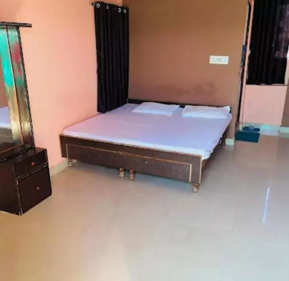 Goroomgo Hotel Moonlight Stay Jodhpur