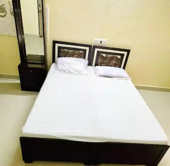 Goroomgo Hotel Moonlight Stay Jodhpur