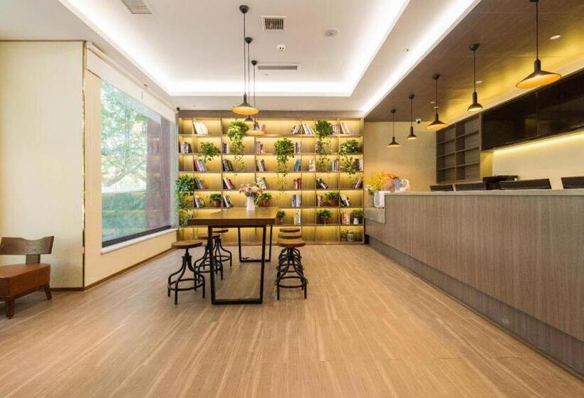 Hanting Hotel Xi An Jingwei New Town Changqing West Road