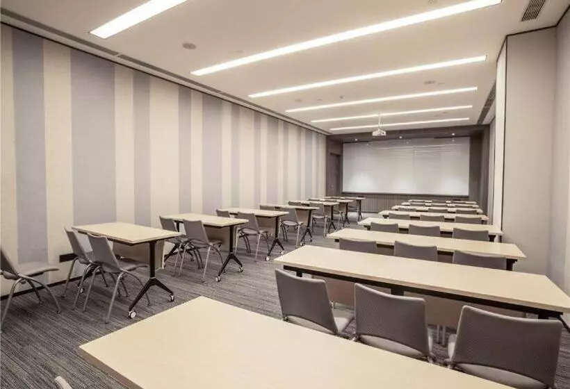 Hanting Hotelxi An Xixian New District Qinhan New Town