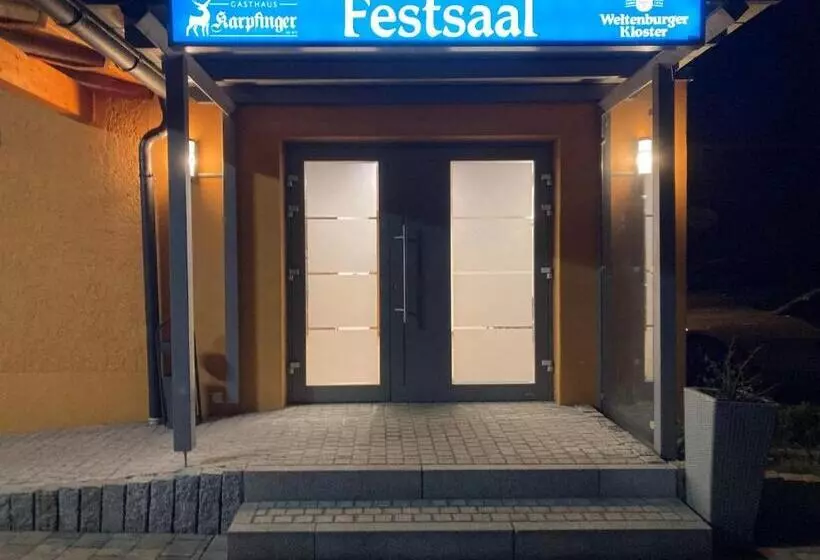 Hotelli Gasthaus Karpfinger