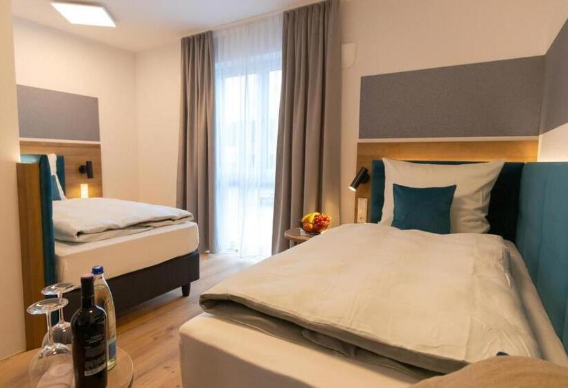 호텔 Gasthaus Karpfinger