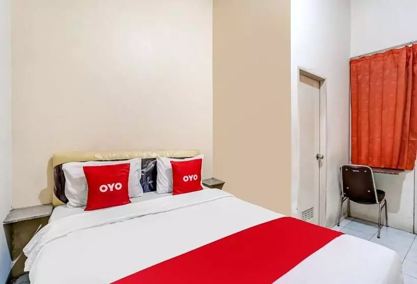 ホテル Oyo 91361 Benlin D Kost