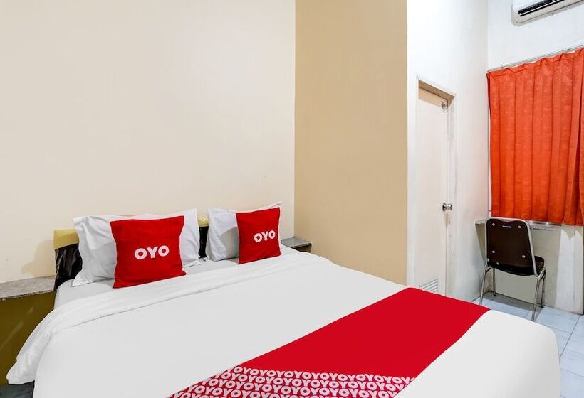 Otel Oyo 91361 Benlin D Kost