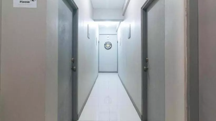 هتل Reddoorz @ P3k Suites Manila