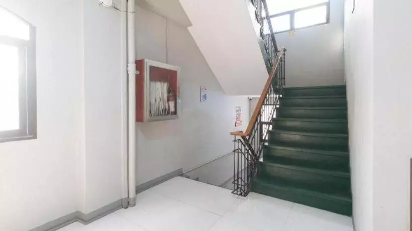 هتل Reddoorz @ P3k Suites Manila