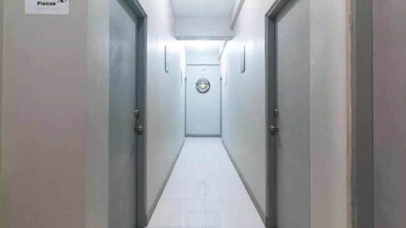 هتل Reddoorz @ P3k Suites Manila