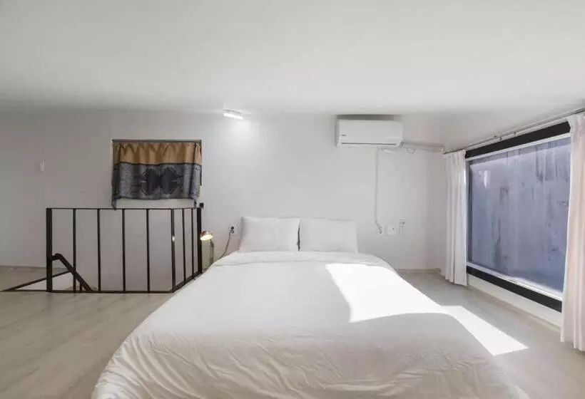 Majatalo Beotkkotgil Jinaseo