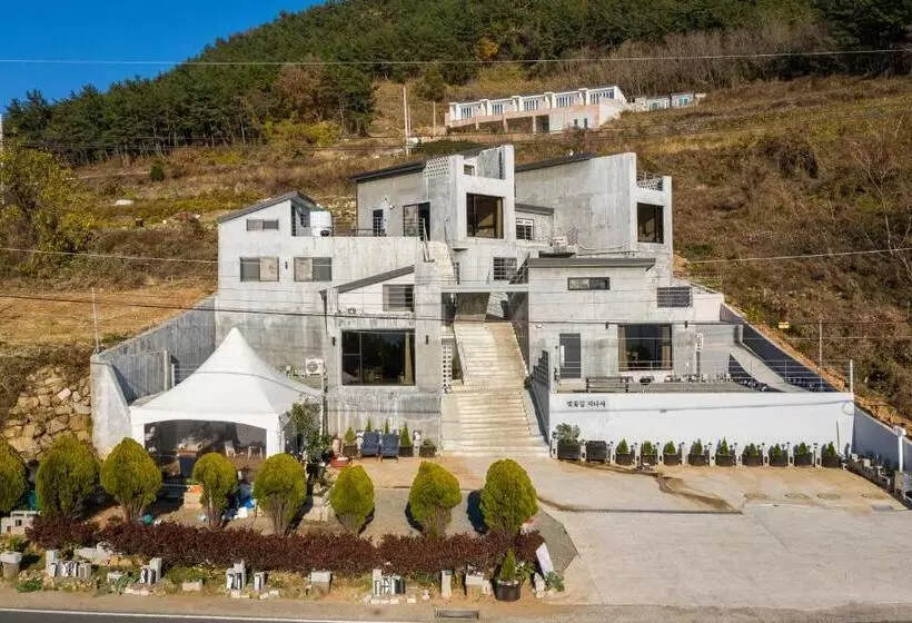 Majatalo Beotkkotgil Jinaseo