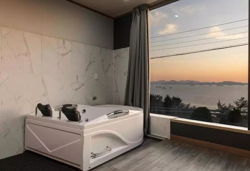 Majatalo Beotkkotgil Jinaseo