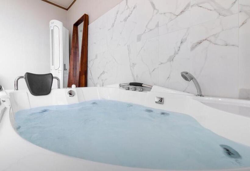 פנסיון Beotkkotgil Jinaseo