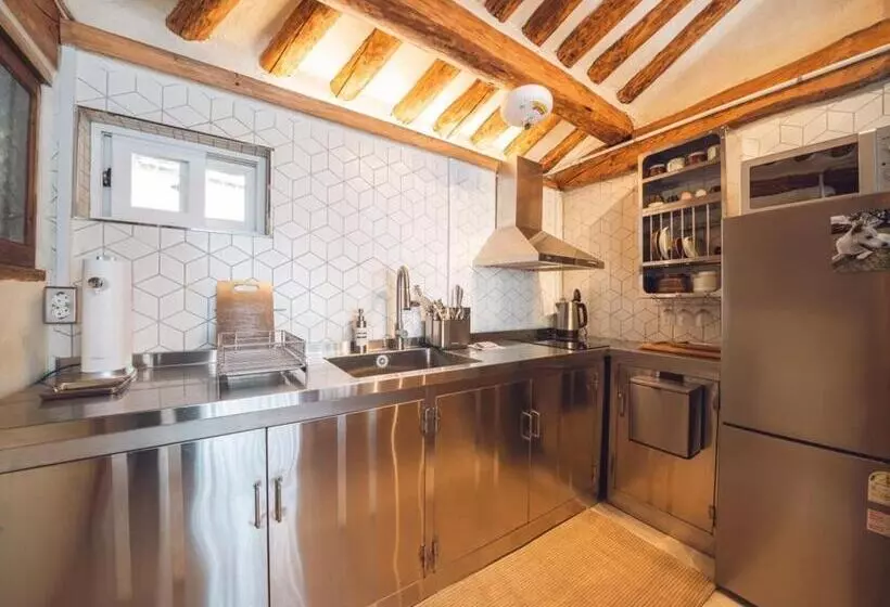 Majatalo Goheung Namsoonjae Hanok Stay