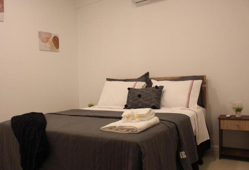 بنسيون Hostal El Valle