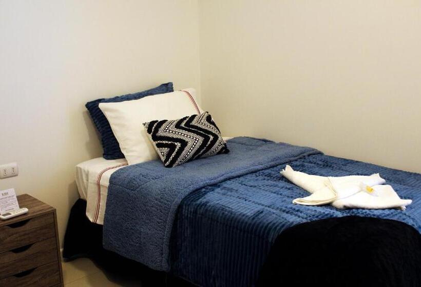 بنسيون Hostal El Valle