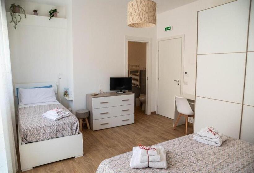 Пансион Koinè Comfort Rooms