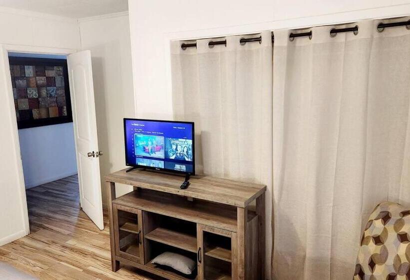 ペンション New Cottage In Lake Placid On Lake Istokpoga