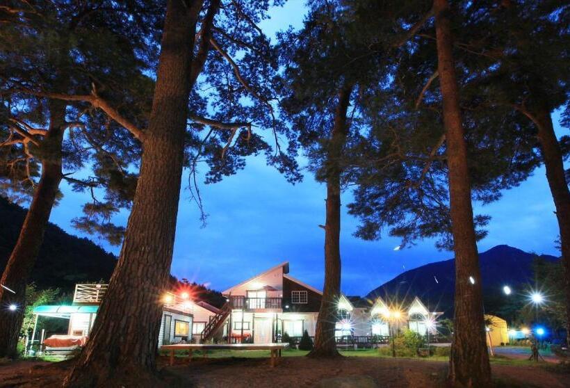 Pensione Sangju Sogrisan Solhyanggipensyeon