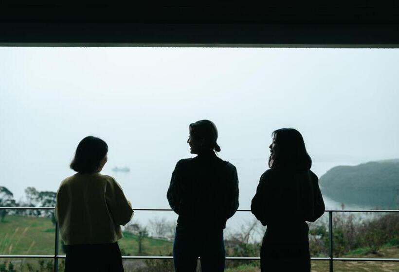 אתר נופש Hario Beach Walk