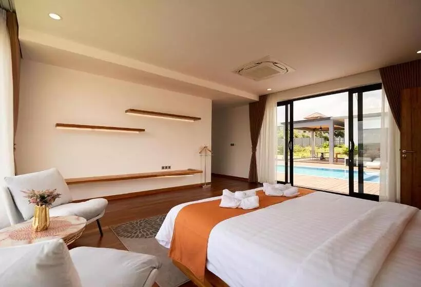 Lomakeskus The Pine Mansion