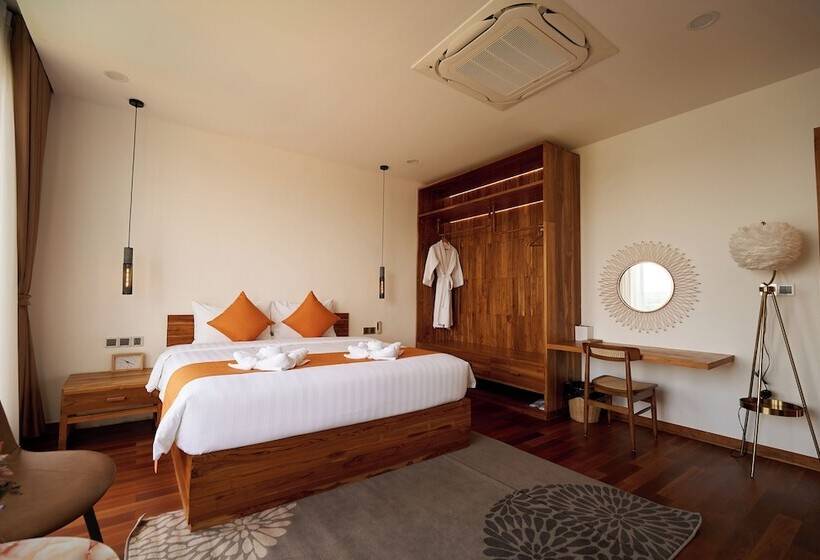 استراحتگاه The Pine Mansion