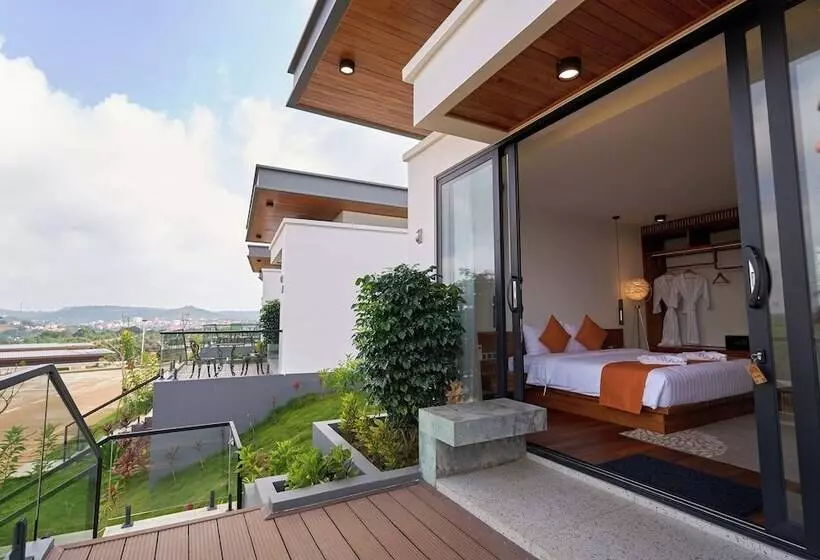 Lomakeskus The Pine Mansion